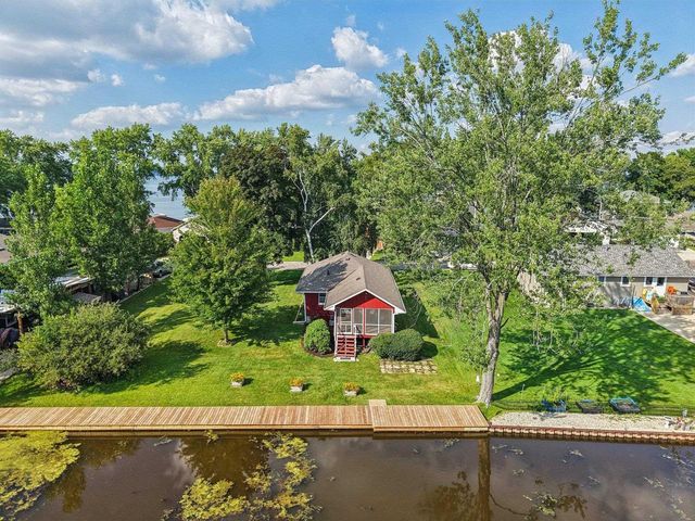 W8135 Elm Point Road, Lake Mills, WI 53551