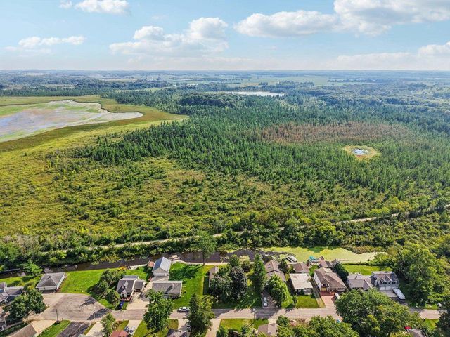 W8135 Elm Point Road, Lake Mills, WI 53551