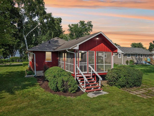 W8135 Elm Point Road, Lake Mills, WI 53551
