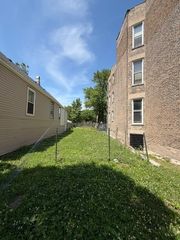 4338 S Wells Street, Chicago, IL 60609