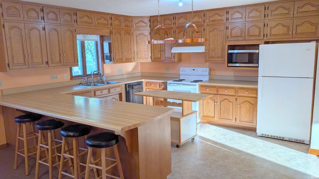 7205 S State Road 1, Bluffton, IN 46714