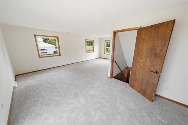 720 Campbell Court, Pine Island, MN 55963