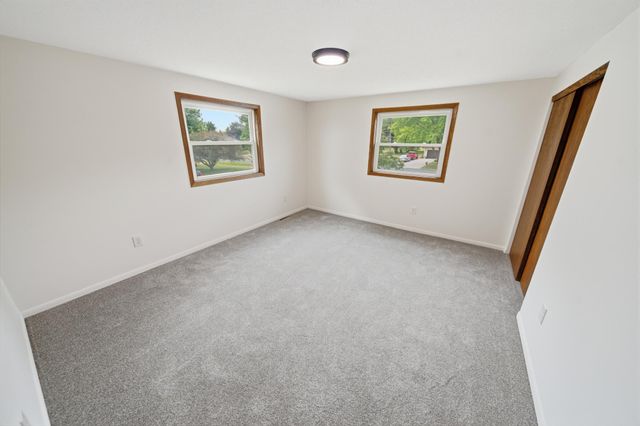 720 Campbell Court, Pine Island, MN 55963