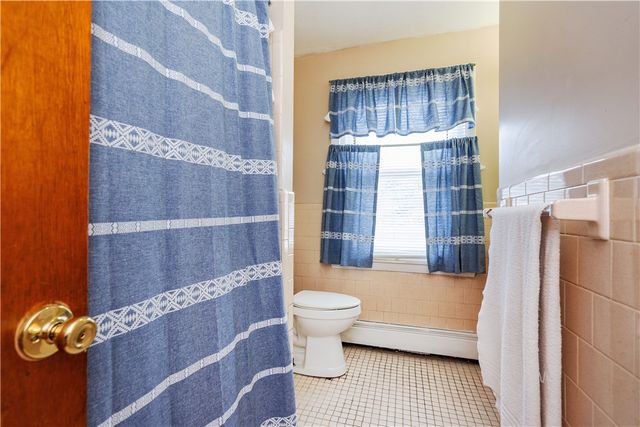19 Mark Drive, North Kingstown, RI 02852