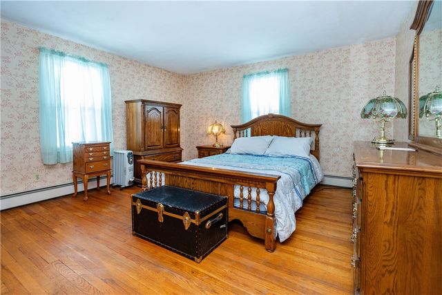 19 Mark Drive, North Kingstown, RI 02852