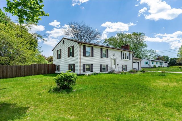 19 Mark Drive, North Kingstown, RI 02852