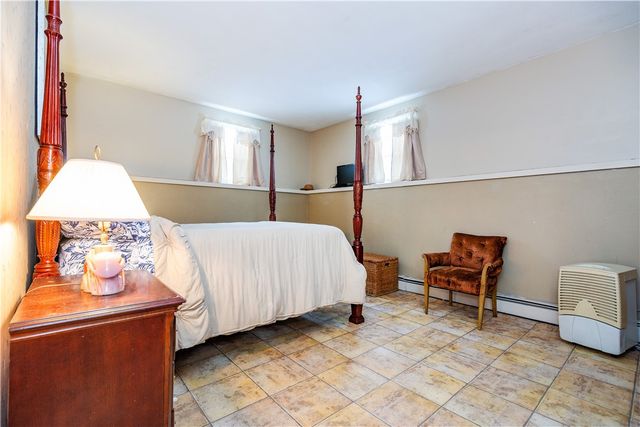 19 Mark Drive, North Kingstown, RI 02852