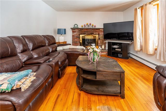 19 Mark Drive, North Kingstown, RI 02852