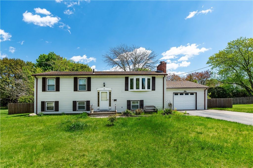 19 Mark Drive, North Kingstown, RI 02852