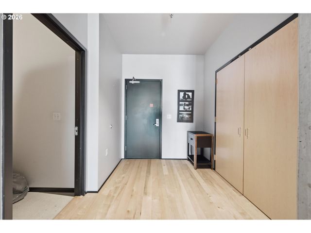420 Nw 11TH Ave 712, Portland, OR 97209