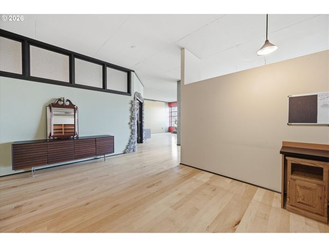 420 Nw 11TH Ave 712, Portland, OR 97209