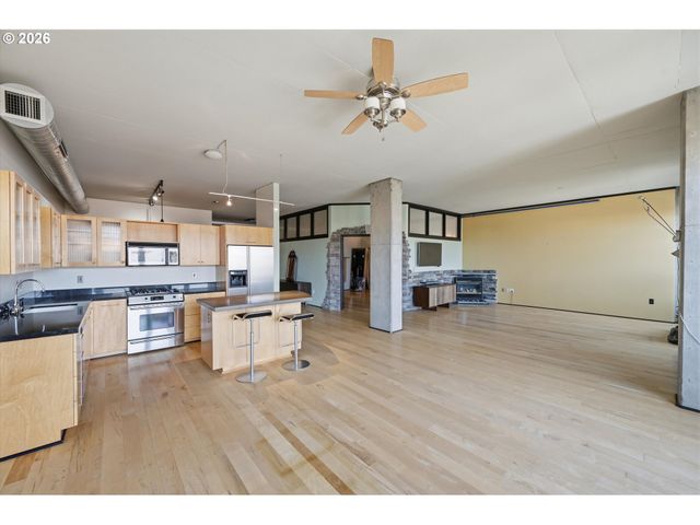 420 Nw 11TH Ave 712, Portland, OR 97209