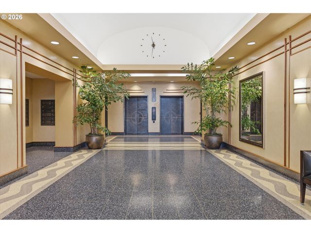 420 Nw 11TH Ave 712, Portland, OR 97209