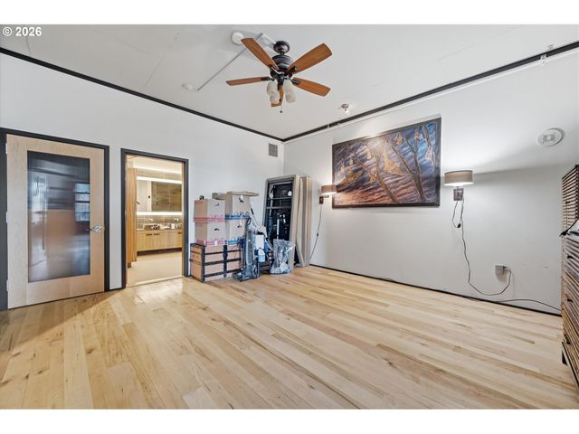 420 Nw 11TH Ave 712, Portland, OR 97209