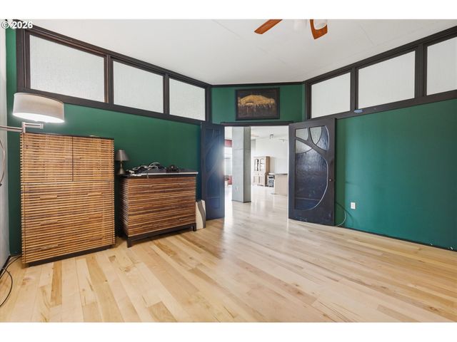 420 Nw 11TH Ave 712, Portland, OR 97209