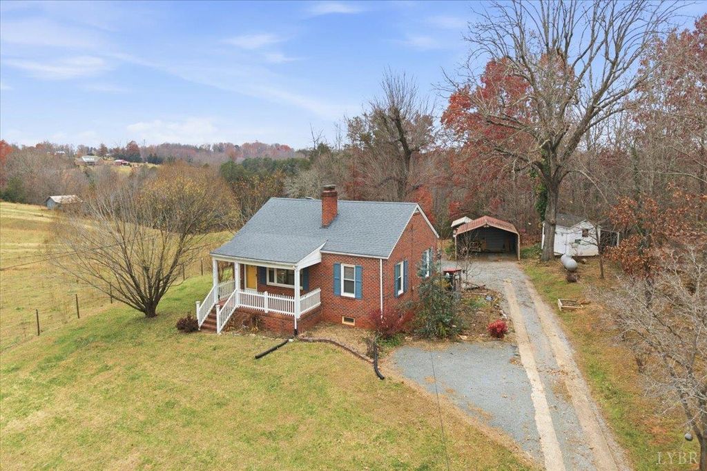 314 Dogwood Lane, Hurt, VA 24563