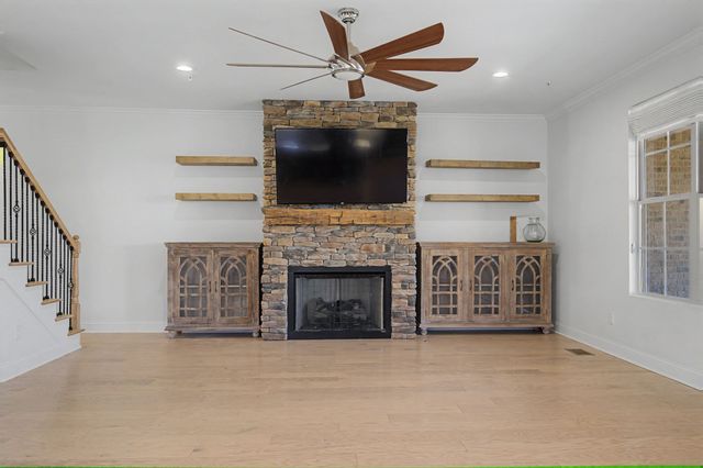 101 Bledsoe Dr, Hendersonville, TN 37075