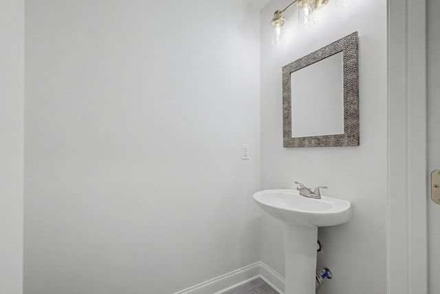 101 Bledsoe Dr, Hendersonville, TN 37075