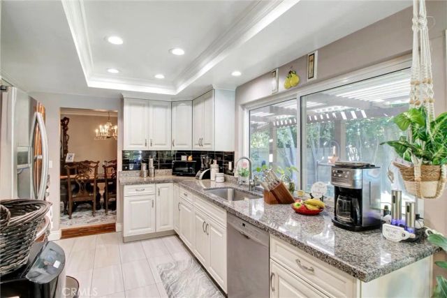 2357 Lawnview Court, Simi Valley, CA 93065