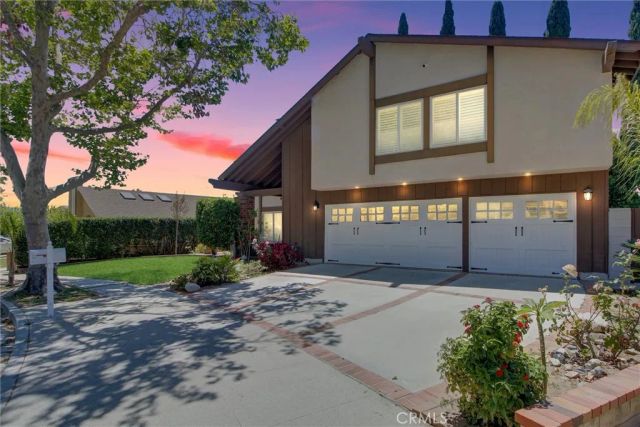 2357 Lawnview Court, Simi Valley, CA 93065