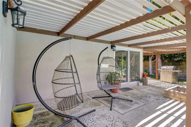 2357 Lawnview Court, Simi Valley, CA 93065