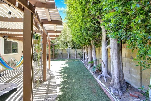 2357 Lawnview Court, Simi Valley, CA 93065