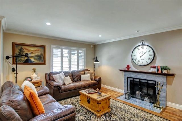 2357 Lawnview Court, Simi Valley, CA 93065