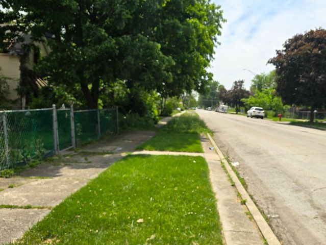 15213 Turlington Avenue, Harvey, IL 60426