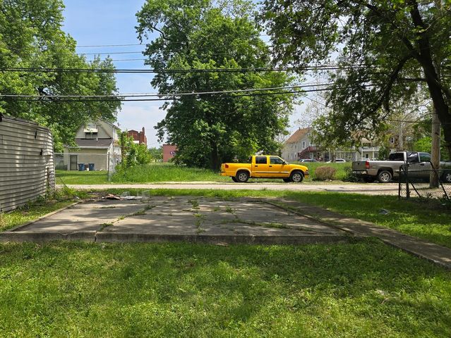 15213 Turlington Avenue, Harvey, IL 60426