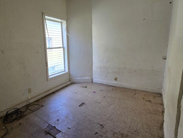 15213 Turlington Avenue, Harvey, IL 60426