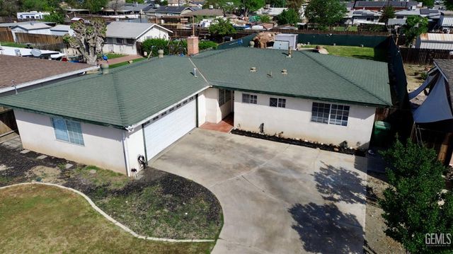 10404 Enger Street, Bakersfield, CA 93312