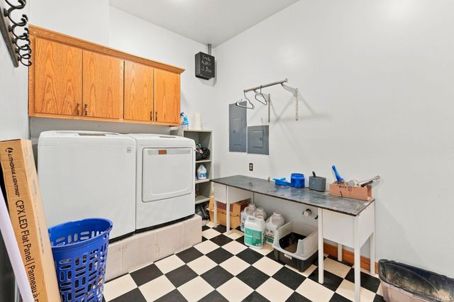 1160 Poplar Street, Huntington, IN 46750