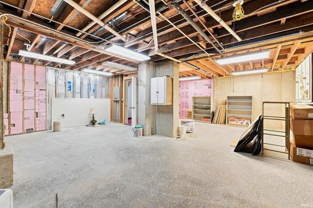 1160 Poplar Street, Huntington, IN 46750
