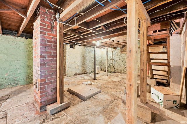1160 Poplar Street, Huntington, IN 46750