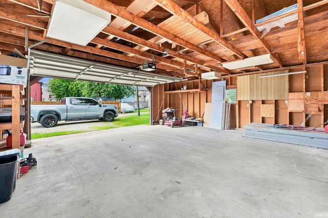 1160 Poplar Street, Huntington, IN 46750