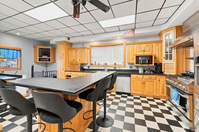 1160 Poplar Street, Huntington, IN 46750