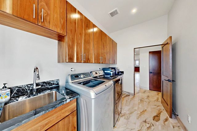 2 Brazos Trail, Placitas, NM 87043