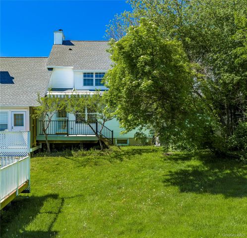 12 John Kane Court, Pawling, NY 12564