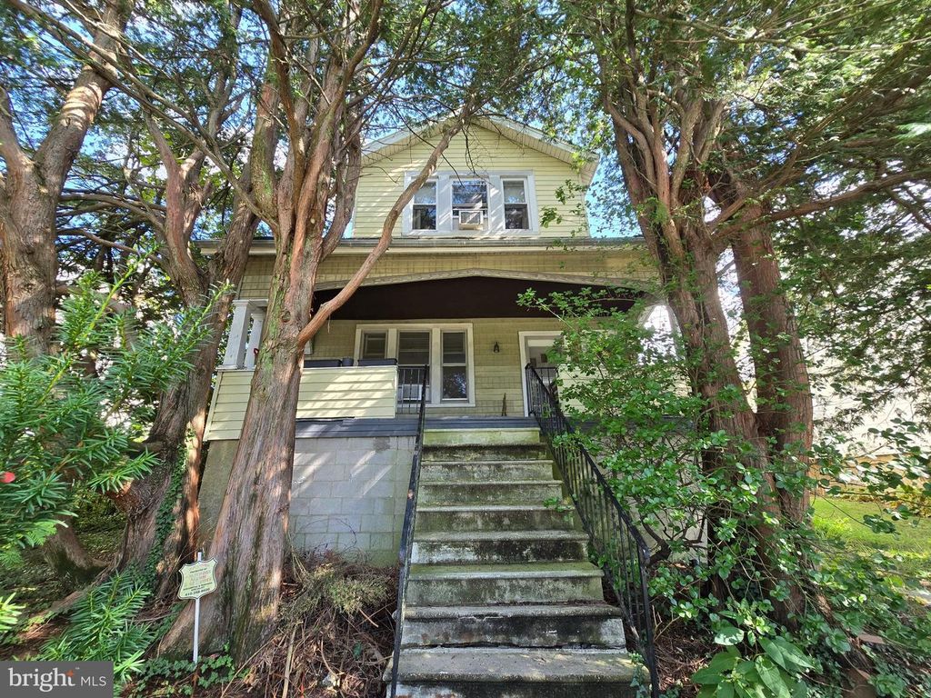 4909 ROSS RD, Baltimore, MD 21214