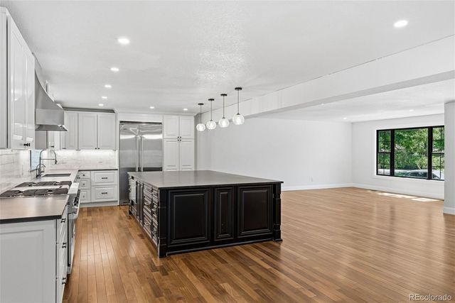 5557 S Hillside Street, Greenwood Village, CO 80111