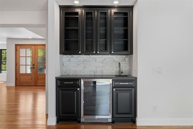 5557 S Hillside Street, Greenwood Village, CO 80111