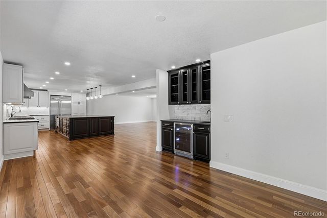 5557 S Hillside Street, Greenwood Village, CO 80111