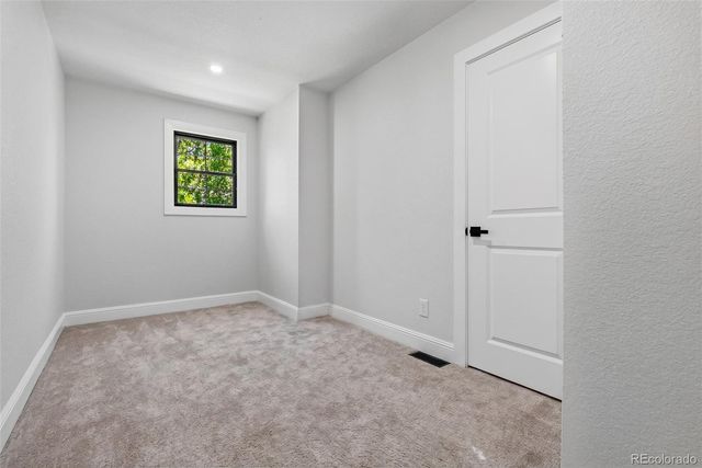 5557 S Hillside Street, Greenwood Village, CO 80111
