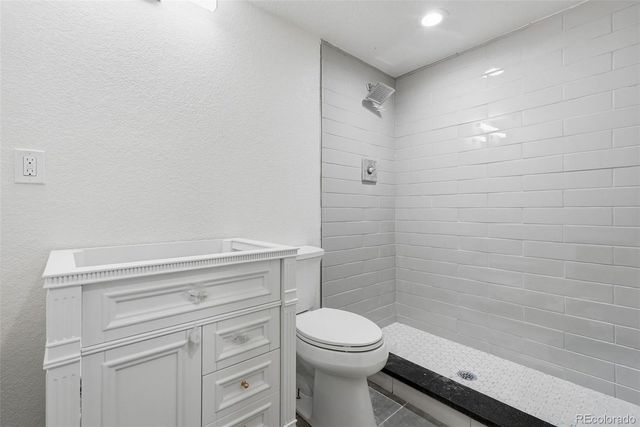 5557 S Hillside Street, Greenwood Village, CO 80111
