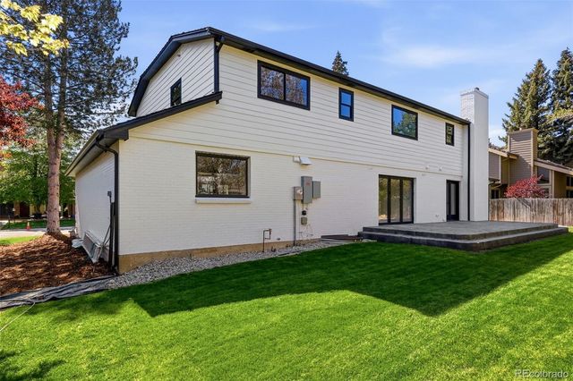 5557 S Hillside Street, Greenwood Village, CO 80111