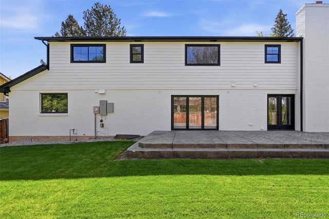 5557 S Hillside Street, Greenwood Village, CO 80111