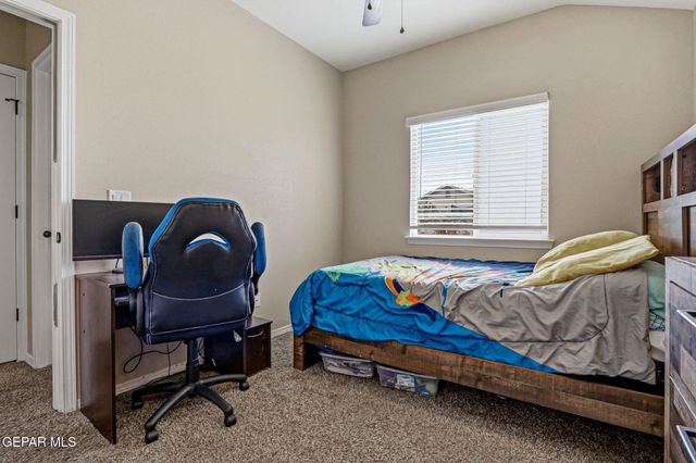 10128 Red Valley, Socorro, TX 79927