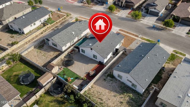 10128 Red Valley, Socorro, TX 79927