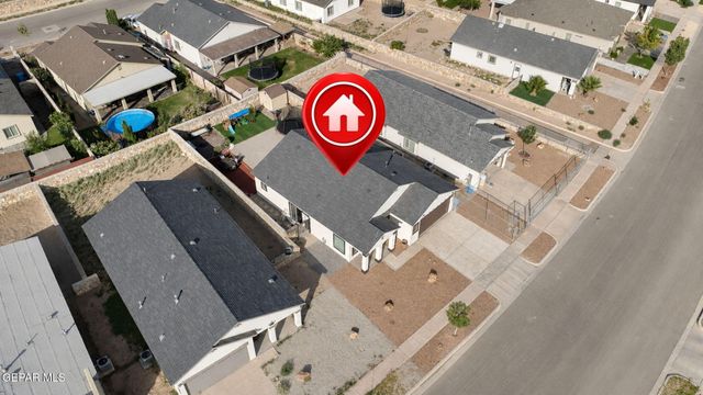 10128 Red Valley, Socorro, TX 79927