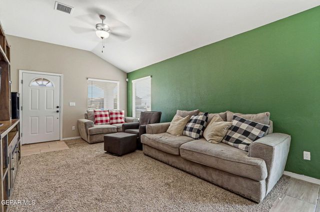 10128 Red Valley, Socorro, TX 79927